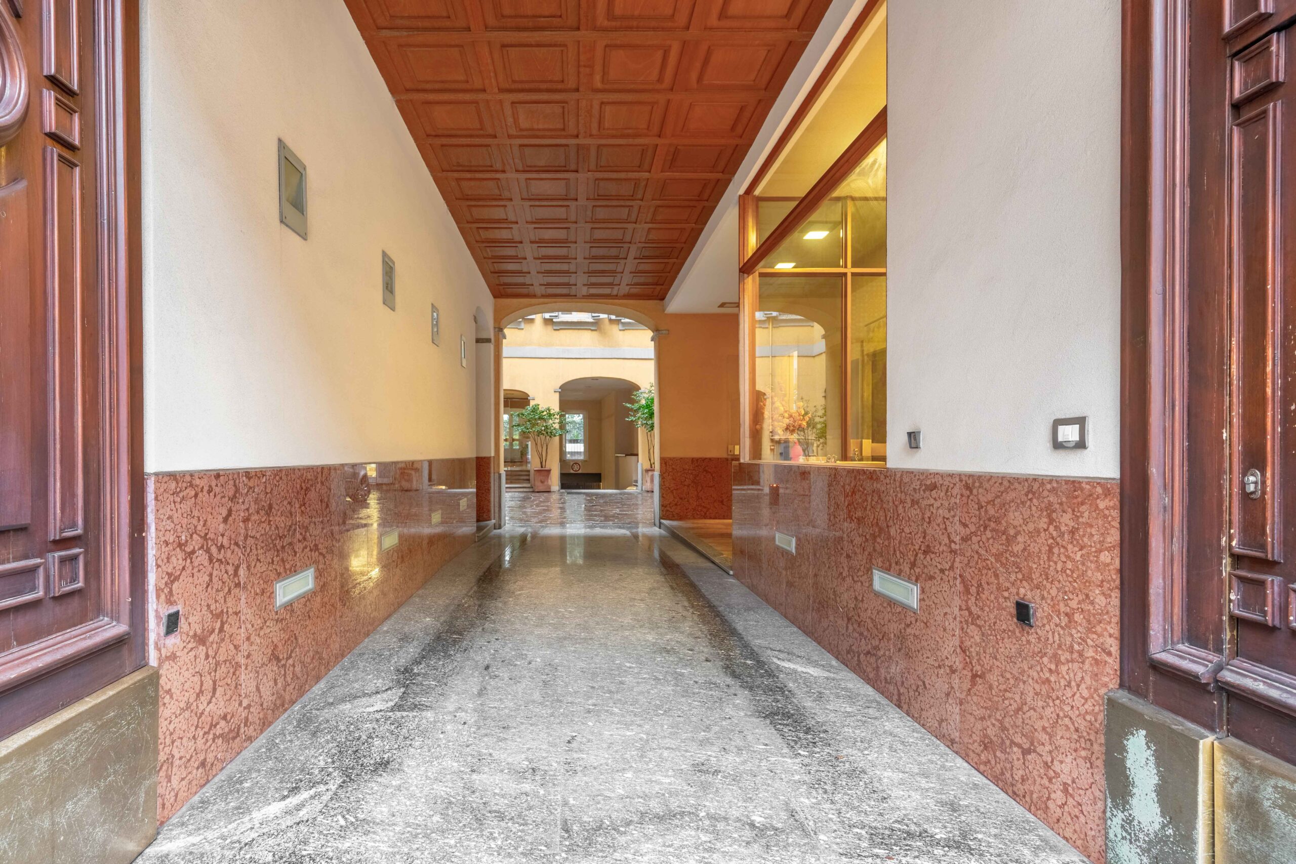 Via Senato 20