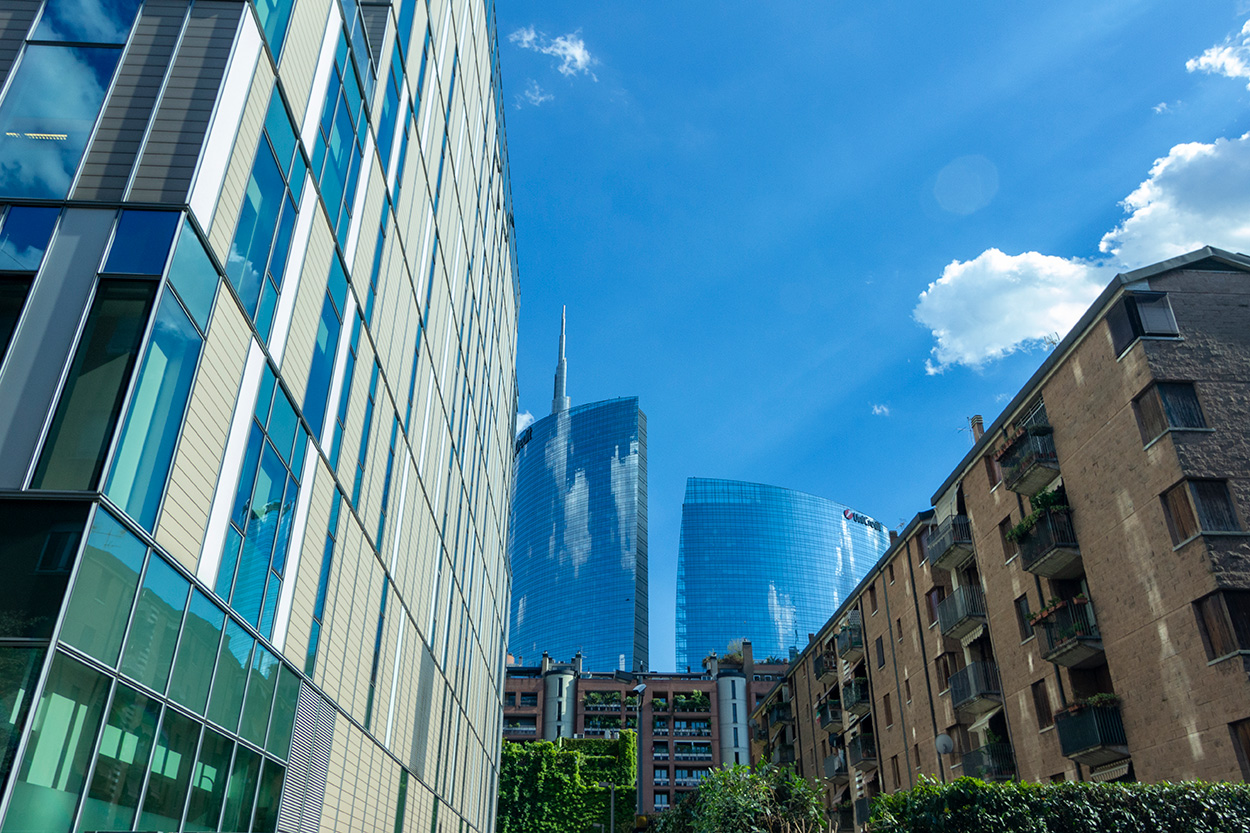 AROUND MILAN: Discovering the Isola district AROUND MILAN: Discovering the Isola district